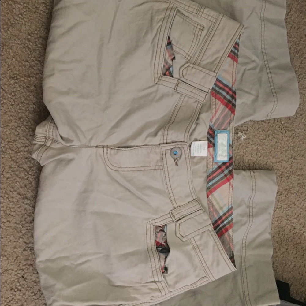 Maurice’s 16 Capri